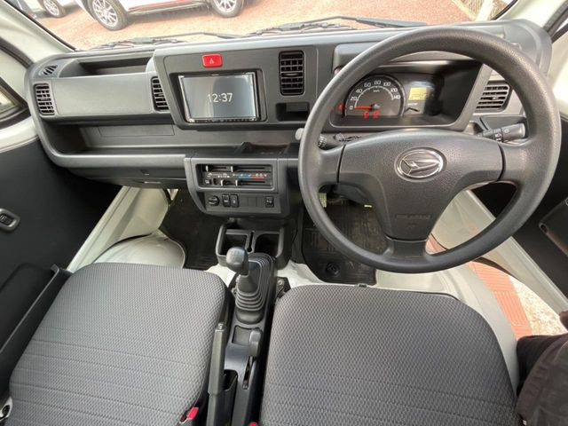 �O���[�v���݌ɐ���30,000��!!�S���̌n��X���烁�[�J�[�E�Ԏ��킸���Љ�o����̂ŁA���Ȃ��Ƀs�b�^���̂��Ԃ�������͂��ł���܂��͂��₢���킹��������