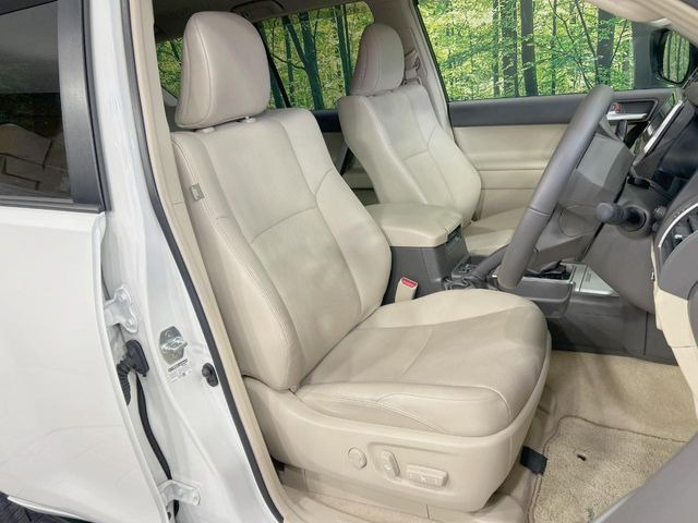 �y���烌�U�[�V�[�g�z����̂ӂ���肪�e�ՂŃ����e�i���X�����ȒP�ȁA�@�\���ɗD��鍇����v���̗p�����㎿�ȃV�[�g�ł��B����S�n���悭�A���������ӂ��S�n�ǂ��ԓ���Ԃ����o���Ă���܂��B