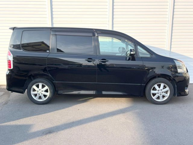 �������x�̃K���X�疌�ŝ����͂������A�㎿�ȃc���E����������B���O����_���J�����؂Ȉ��Ԃ�ی삵�A�F�����E�򉻂�h�~�B�u�e�X�v���b�V���R�[�g�v�A�u�e�v���~�b�T�R�[�g�v���炨�I�т��������܂��B