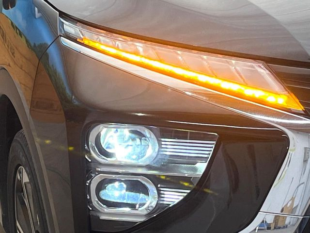 �yLED�w�b�h���C�g�z���V����ԑ��s�����ǍD�Ȏ��E���m�ۂ����S���ĉ^�]�ł��鍂�P�xLED�w�b�h���C�g�𑕔�!�_�����x�������A����d�͂��}�����Ă��܂��B