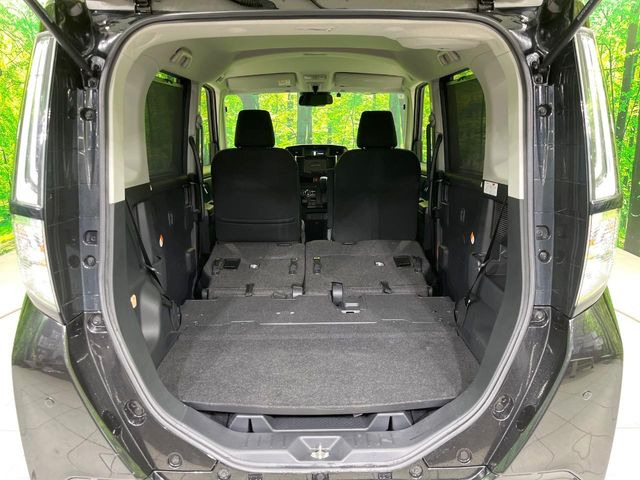 ���i�̂���������ʋ΁A���}���ɏ\���ȉ׎��X�y�[�X���m�ۂ��Ă���܂��B�Z�J���h�V�[�g��|���ƁA�傫�ȉו��̐ύڂ��\�ł���