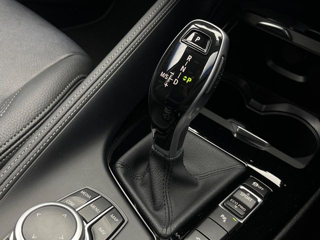 ��MT���[�h�t��AT:�ʏ�͎����ł����Ȃ���ϑ�(�M�A�`�F���W)���h���C�o�[�̑���ɂ���ĈӐ}�I�ɕς�����V�X�e���ł��B����w���i�̃h���C�u�����y���݂��������܂�!