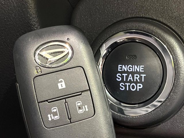 �y�L�[�t���[�V�X�e���z�J�o����|�P�b�g�ɓ��ꂽ�܂܂ł��h�A�̎{���E�������\�ȃX�}�[�g�L�[�𑕔��B�G���W���̃I���E�I�t�����J�M�����o���K�v����������Ƃ��Ă��֗��ł���