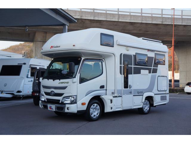 カムロードキャンピング