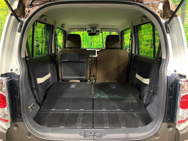 ���i�̂���������ʋ΁A���}���ɏ\���ȉ׎��X�y�[�X���m�ۂ��Ă���܂��B�Z�J���h�V�[�g��|���ƁA�傫�ȉו��̐ύڂ��\�ł���