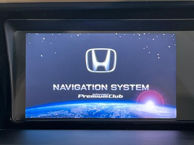 �y�����i�r�z�l�C�̏����i�r�𑕔����Ă���܂��B�i�r�̎g���₷���͂������A�I�[�f�B�I�@�\���[��!�L�����v�◷�s�͂������A�ʋ΂┃�����ȂǕ��i�̃h���C�u���y�����Ȃ�͂���