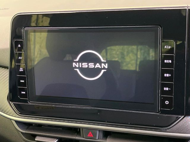 �y�����i�r�z�l�C�̏����i�r�𑕔����Ă���܂��B�i�r�̎g���₷���͂������A�I�[�f�B�I�@�\���[��!�L�����v�◷�s�͂������A�ʋ΂┃�����ȂǕ��i�̃h���C�u���y�����Ȃ�͂���