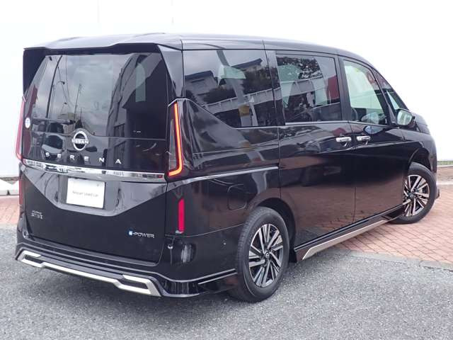 セレナ1.4 e-POWER ハイウェイスターV