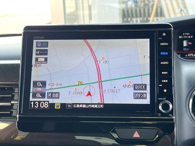 �y�����i�r�z�l�C�̏����i�r�𑕔����Ă���܂��B�i�r�̎g���₷���͂������A�I�[�f�B�I�@�\���[��!�L�����v�◷�s�͂������A�ʋ΂┃�����ȂǕ��i�̃h���C�u���y�����Ȃ�͂���