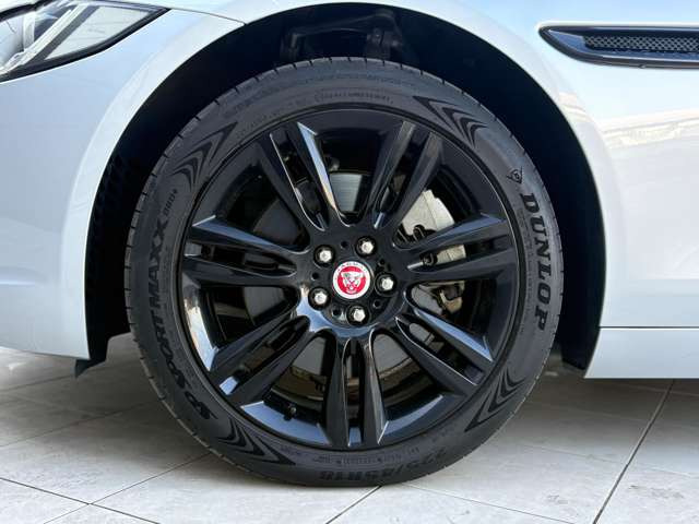 XEプレステージ 2.0L D180 ディーゼル