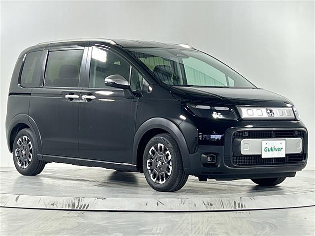 フリード1.5 e:HEV クロスター