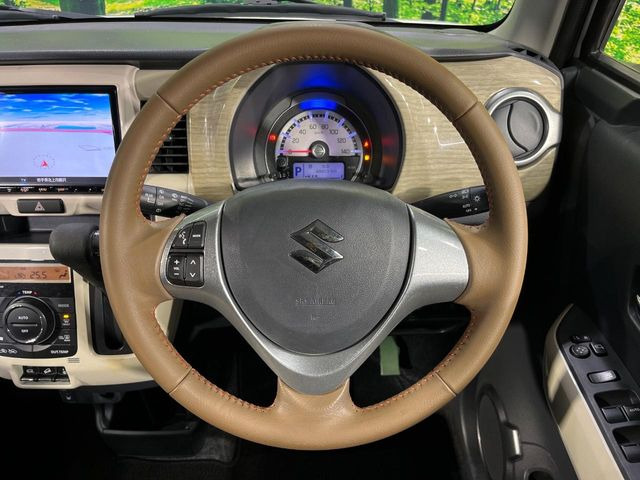 �y�����v�����X�e�A�����O�z�㎿�Ȋv���g�p���邱�ƂŁA��ɂ����������݂ƂĂ��^�]���₷���n���h���ł���