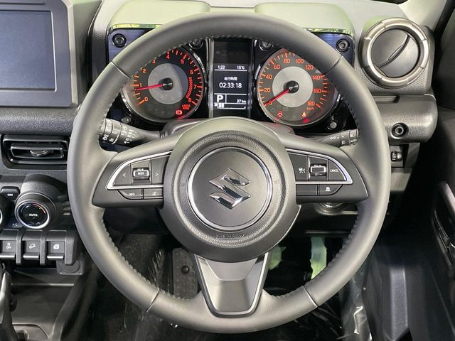 �y�����v�����X�e�A�����O�z�㎿�Ȋv���g�p���邱�ƂŁA��ɂ����������݂ƂĂ��^�]���₷���n���h���ł���