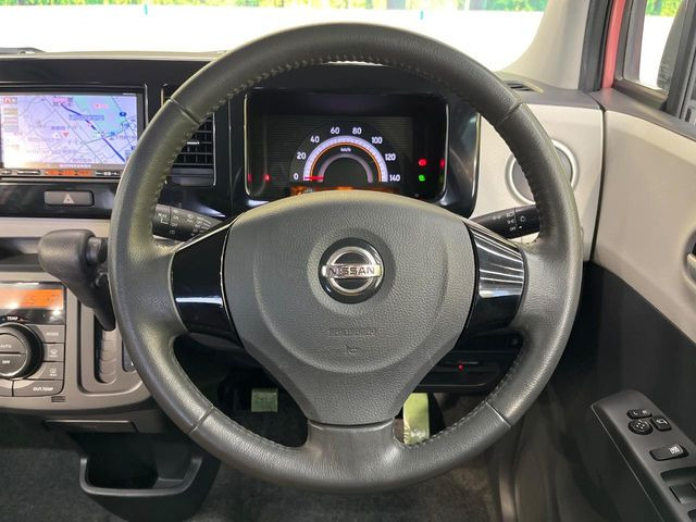 �y�����v�����X�e�A�����O�z�㎿�Ȋv���g�p���邱�ƂŁA��ɂ����������݂ƂĂ��^�]���₷���n���h���ł���