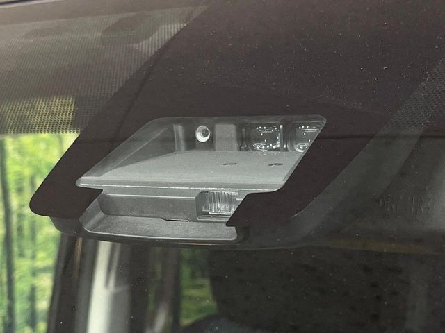 �y�g���^�Z�[�t�e�B�Z���X�z���s���ɑO���̎ԗ�����F�����A�Փ˂������Ȏ��͌x��ƃu���[�L�ŏՓˉ���Ɣ�Q�y�����A�V�X�g�B�����S�Ƀh���C�u�����y���݂��������܂��B