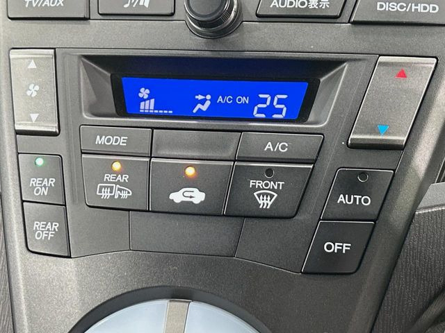 �y�I�[�g�G�A�R���z��x���D�݂̉��x�ɐݒ肷��΁A�ԓ��̉��x�����m�����ʂ≷�x�������Œ����B����&hellip;����&hellip;�Ɖ��x���X�C�b�`���������K�v�͂���܂���B���K�Ȏԓ���Ԃɂ͕K�{�̋@�\�ł��ˁ�