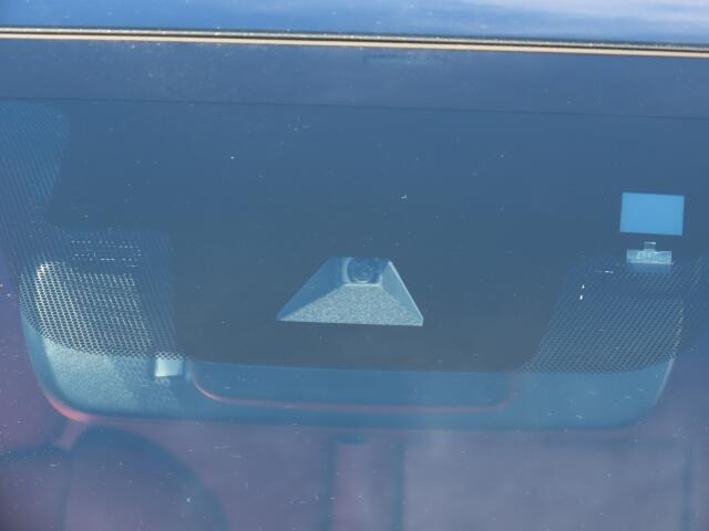 安心の衝突被害軽減装置付きです