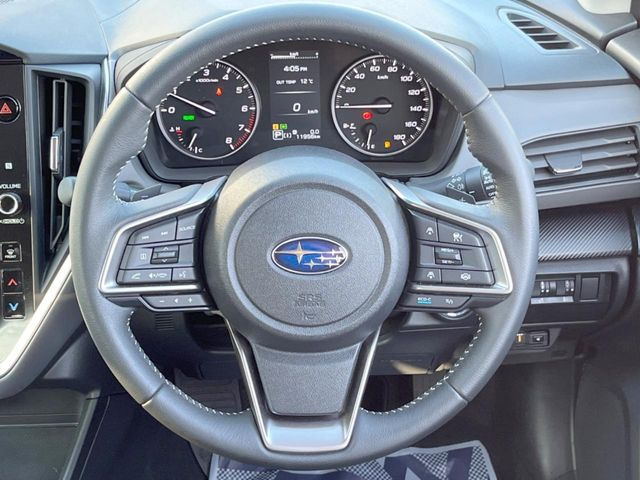 �y�����v�����X�e�A�����O�z�㎿�Ȋv���g�p���邱�ƂŁA��ɂ����������݂ƂĂ��^�]���₷���n���h���ł���