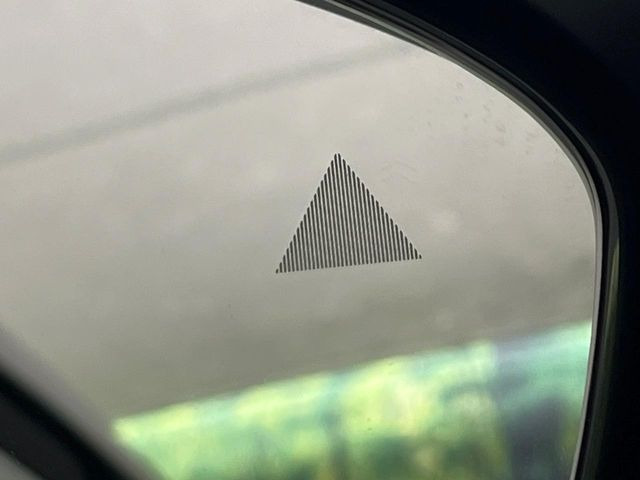 �y������p���m�z���s���A�h�A�~���[�̎��p�ɂȂ�₷���ӏ��Ɍ㑱�Ԃ��ڋ߂���ƃT�C�h�~���[�t�߂Ɍx����\���A�h���C�o�[�ɒ��ӊ��N�����Ă���܂��B