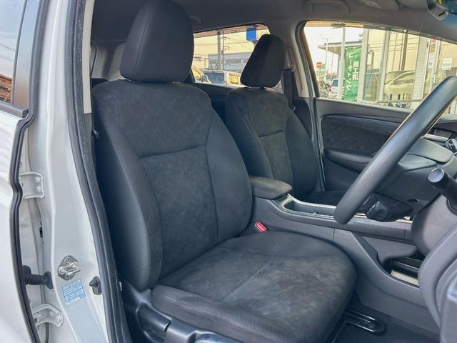 �^�]�Ȃ܂��ɂ͏\���ȃX�y�[�X������A�啿�ȕ��ł��������^�]���Ă�����������ł��B