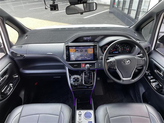 ヴォクシー2.0 ZS 煌III