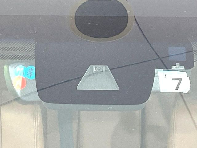 �y�g���^�Z�[�t�e�B�Z���X�z���s���ɑO���̎ԗ�����F�����A�Փ˂������Ȏ��͌x��ƃu���[�L�ŏՓˉ���Ɣ�Q�y�����A�V�X�g�B�����S�Ƀh���C�u�����y���݂��������܂��B