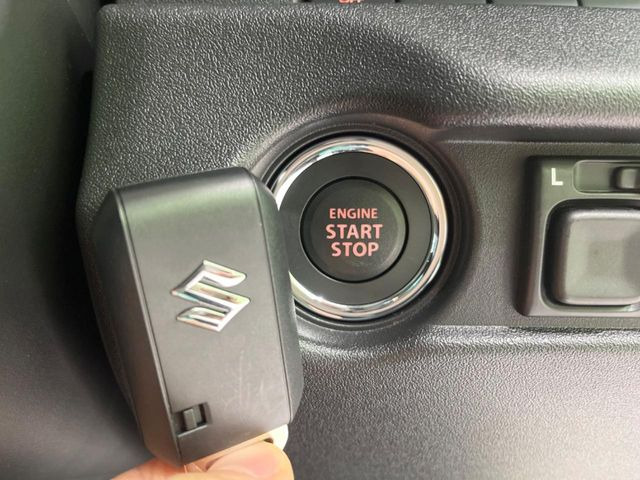 �y�L�[���X�X�^�[�g�V�X�e���z�J�o����|�P�b�g�ɓ��ꂽ�܂܂ł��h�A�̎{���E�������\�ȃX�}�[�g�L�[�𑕔��B�G���W���̃I���E�I�t�����J�M�����o���K�v����������Ƃ��Ă��֗��ł���