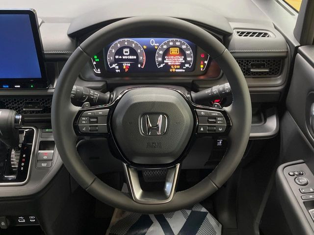 �y�����v�����X�e�A�����O�z�㎿�Ȋv���g�p���邱�ƂŁA��ɂ����������݂ƂĂ��^�]���₷���n���h���ł���