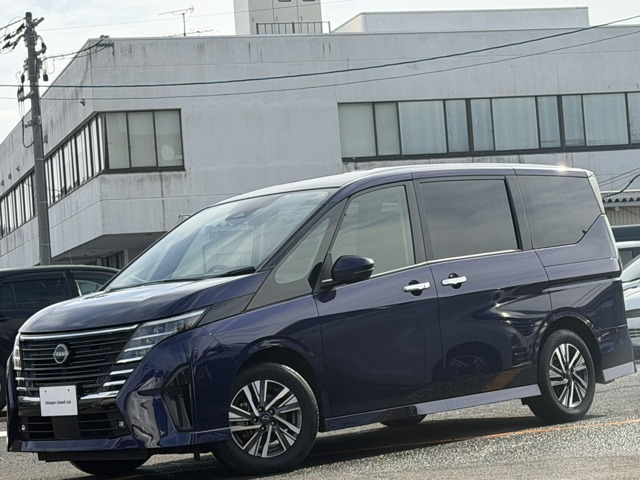 セレナ1.4 e-POWER ハイウェイスターV