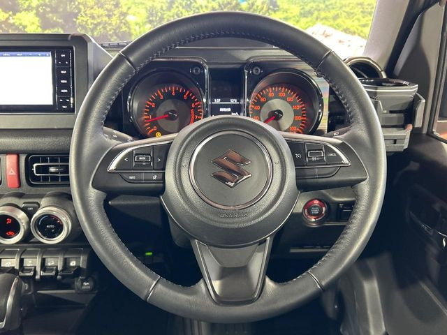 �y�����v�����X�e�A�����O�z�㎿�Ȋv���g�p���邱�ƂŁA��ɂ����������݂ƂĂ��^�]���₷���n���h���ł���