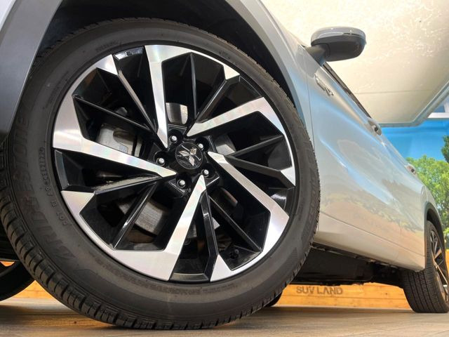 �y����20�C���`�A���~�z�C�[���z�O�ςɃ}�b�`���������A���~�z�C�[���𑕒����Ă���܂��B�e��ЊO�A���~�z�C�[����A�X�^�b�h���X�^�C�����戵�����Ă���܂��B���񂲑��k����������