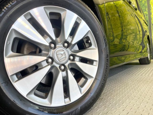 �y�����A���~16�C���`�z�C�[���z�O�ςɃ}�b�`���������A���~�z�C�[���𑕒����Ă���܂��B�e��ЊO�A���~�z�C�[����A�X�^�b�h���X�^�C�����戵�����Ă���܂��B���񂲑��k����������