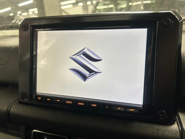 �y����8�^�i�r�z�l�C�̏����i�r�𑕔��B�I�[�f�B�I�@�\���[�����Ă���ABluetooth�ڑ�����΂������̃X�}�z��MP3�v���C���[�̉��y���Đ��\!�����̉^�]������Ɋy�����Ȃ�܂�!!