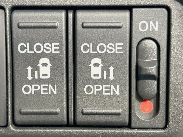 �y�����p���[�X���C�h�h�A�z�X�}�[�g�L�[��^�]�Ȃ̃X�C�b�`�Ō�ȗ����X���C�h�h�A�̊J���\���d��������͂����ăh�A���J����K�v�������A�����Ȃ��q�l�ł��ȒP�ɊJ���߂ł����K�ł���