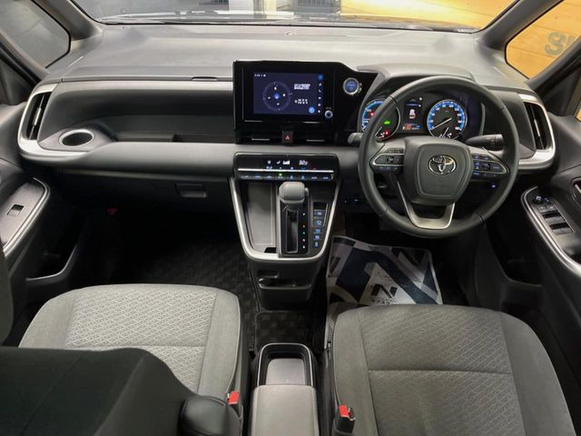 ヴォクシー1.8 ハイブリッド S-G