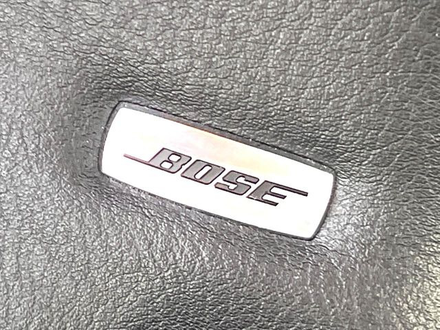 �yBOSE�T�E���h�V�X�e���z���[�J�[�I�v�V�����̍��i�ʃT�E���h�V�X�e���𓋍ځB��p�̃`���[�j���O���{���ꂽ�召�l�X�ȃX�s�[�J�[����ǎ��ȃT�E���h���t�ł��A�Տꊴ���ӂ�鉹����Ԃ����o���܂��B