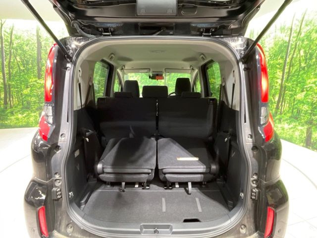 積み下ろしのしやすいデッキにはたっぷりと荷物を積み込んでいただけます。遊びから仕事まで、様々なシーンで頼れます♪