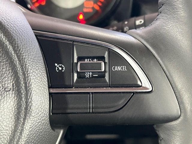 �y�N���[�Y�R���g���[���z�������H�����N���N���s�B�A�N�Z���𗣂��Ă���葬�x�ő��s���ł��A�������^�]���̕��S���y��!�����E�������ȒP�ȃX�C�b�`����Œ����ł��܂��B