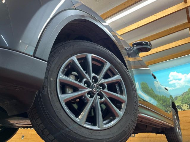 �y����17�C���`�A���~�z�C�[���z�O�ςɃ}�b�`���������A���~�z�C�[���𑕒����Ă���܂��B�e��ЊO�A���~�z�C�[����A�X�^�b�h���X�^�C�����戵�����Ă���܂��B���񂲑��k����������