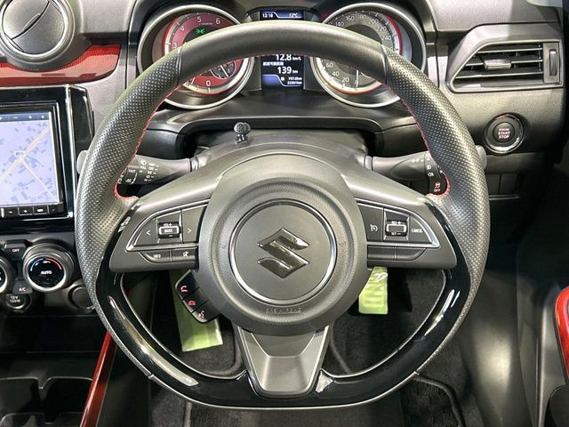 �y�����v�����X�e�A�����O�z�㎿�Ȋv���g�p���邱�ƂŁA��ɂ����������݂ƂĂ��^�]���₷���n���h���ł���