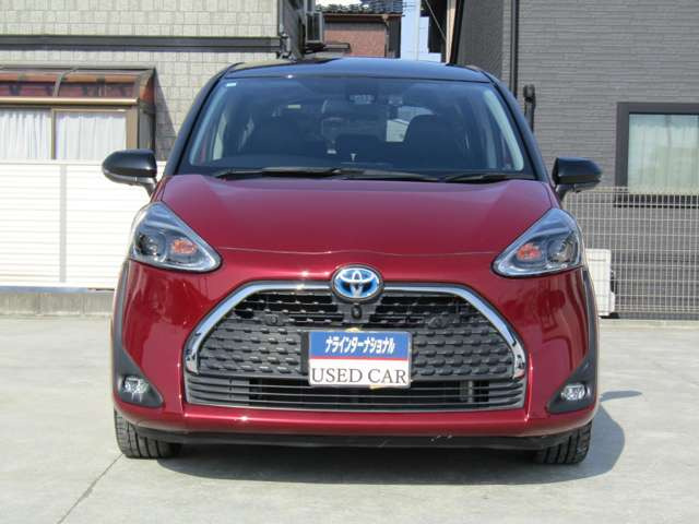 シエンタハイブリッド 1.5 G クエロ