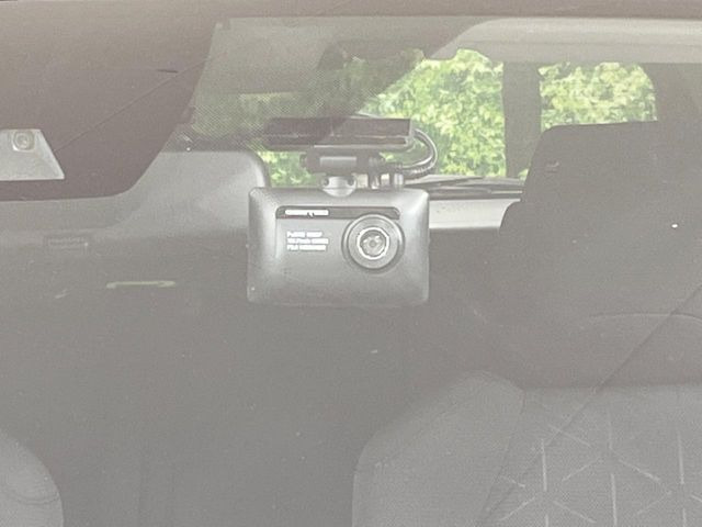 【ドライブレコーダー】ドライブレコーダー装備!走行中はもちろん、あおり運転や事故に遭遇した際、映像で記録し、万一のリスクに備えます。※記録用SDカードはお客様ご自身でご準備いただく必要があります。