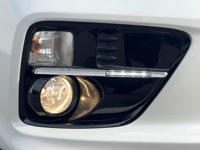 �yLED�A�N�Z�T���[���C�i�[�z