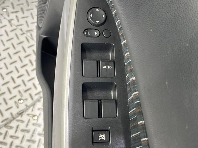 ���S�̍Œ�10�N�E���s�������ۏ�(�L��)�����p�ӁB�ۏؓ��e���[���͂������A�����_��&�I�C��������A�N�����x�̑S���E24���ԃ��[�h�T�[�r�X���t�т���Ă���܂��̂ł����S�������B