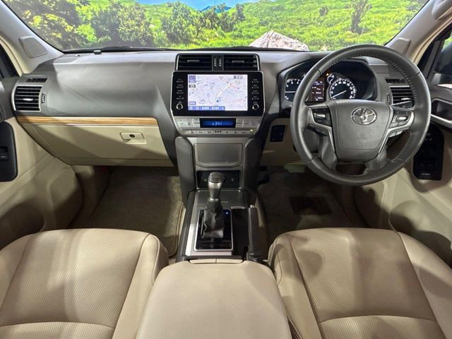 グループ総在庫数約30,000台!!全国の系列店からメーカー・車種問わずご紹介出来るので、あなたにピッタリのお車が見つかるはずです♪まずはお問い合わせ下さい☆