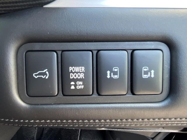 �y�����p���[�X���C�h�h�A�z�X�}�[�g�L�[��^�]�Ȃ̃X�C�b�`�Ō�ȗ����X���C�h�h�A�̊J���\���d��������͂����ăh�A���J����K�v�������A�����Ȃ��q�l�ł��ȒP�ɊJ���߂ł����K�ł���