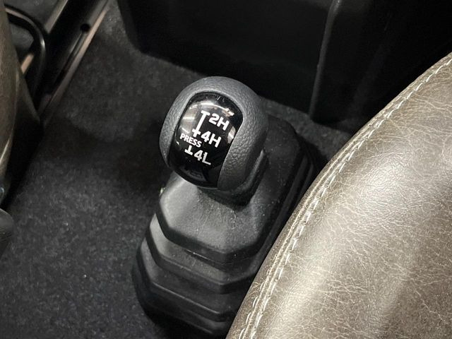 4WD�̂��Ԃł��̂ŁA�ᓹ�ł����S�ł���~��n�n��ɂ��Z�܂��̕��ȊO�ɂ��A�E�B���^�[�X�|�[�c����̕���~��n��֋A�Ȃ����@�������ɂ���������!