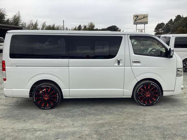 �C�[�W�[�N���[�U�[!