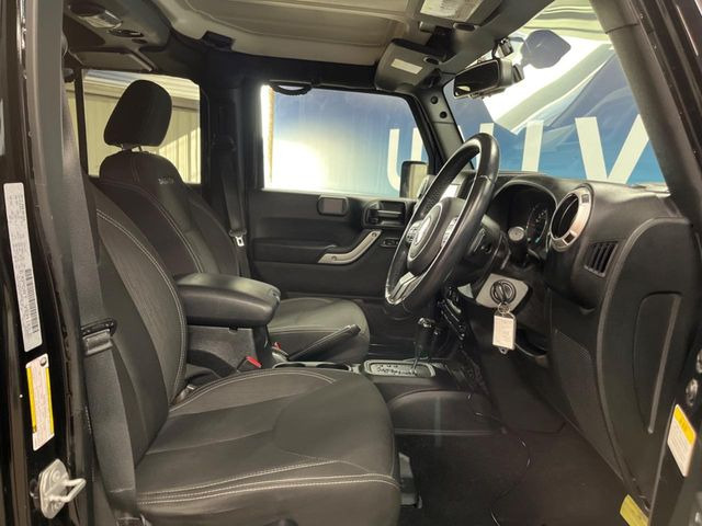 ���V�[�g�̎g�p��:�j��E�ւ�������Ȃ��A�����̒ʂ肫�ꂢ�ȏ�Ԃ��ێ����Ă���܂��B�܂��A�����N���[�j���O�E�R�[�e�B���O�����p�����������܂��B