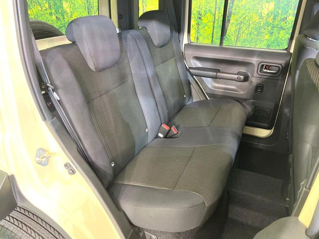 ���i���ȃI���W�i���t���A�}�b�g���I�v�V�����ɂĂ��p�ӂ��Ă���܂��B���D���ȃf�U�C����J���[�����Ԃɍ��킹�đI��ł����������Ƃ��ł��܂���